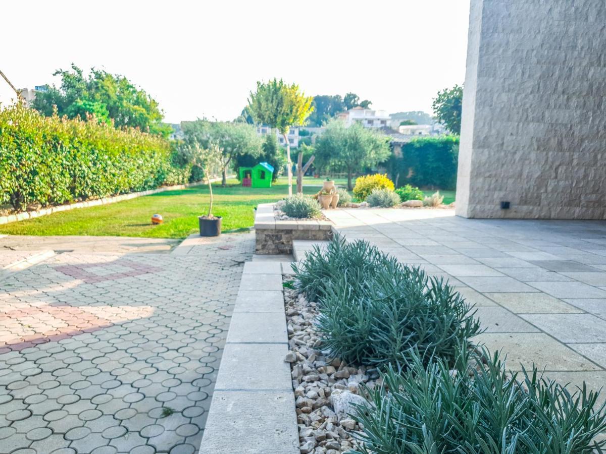 Lacasa Apartments & Restaurant Ulcinj Kültér fotó