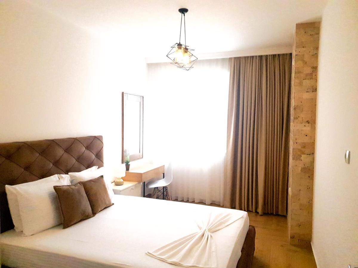 Lacasa Apartments & Restaurant Ulcinj Kültér fotó