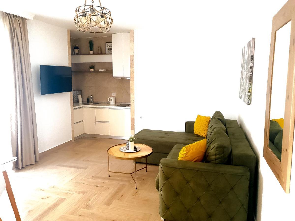Lacasa Apartments & Restaurant Ulcinj Kültér fotó