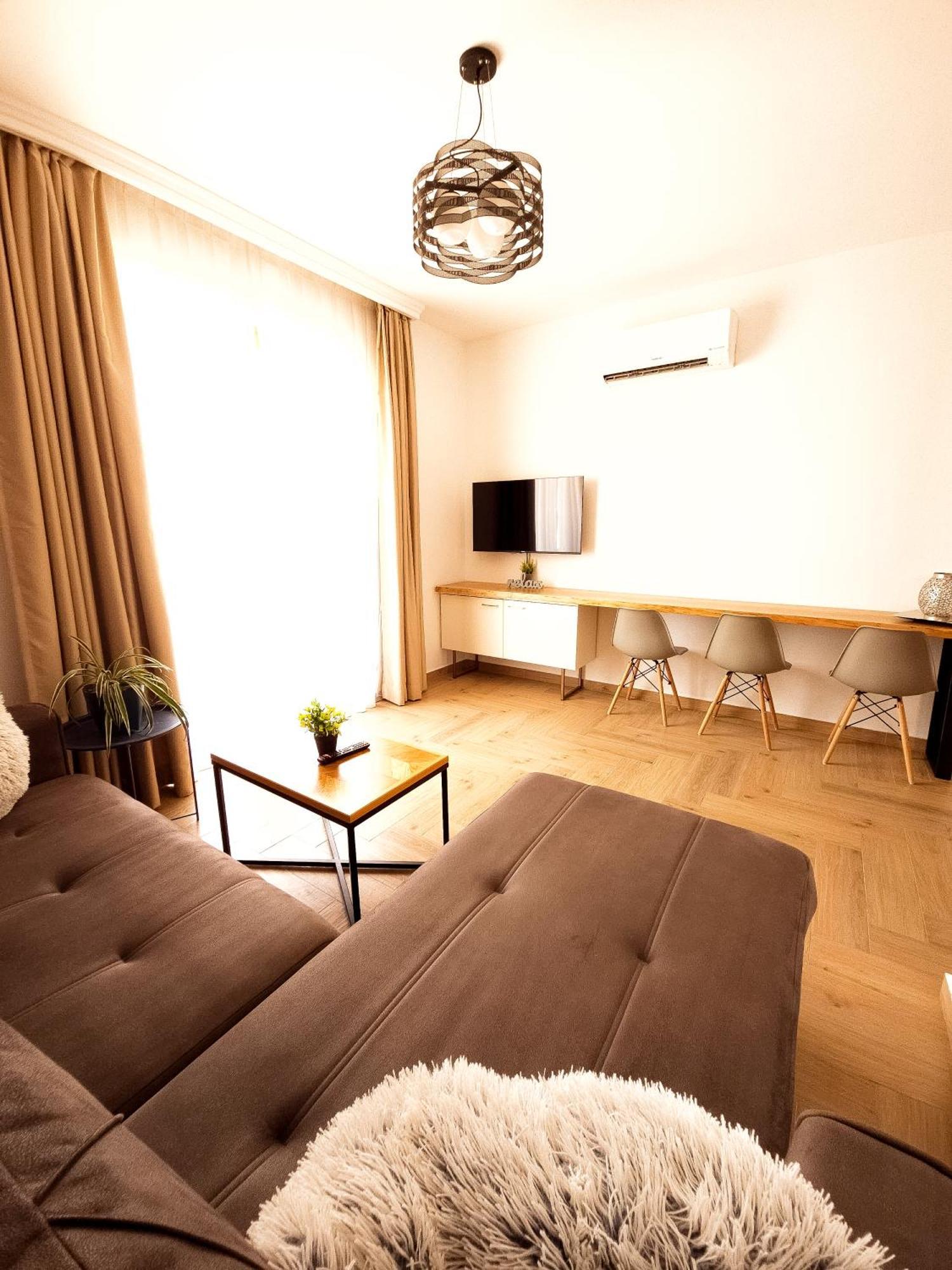 Lacasa Apartments & Restaurant Ulcinj Kültér fotó