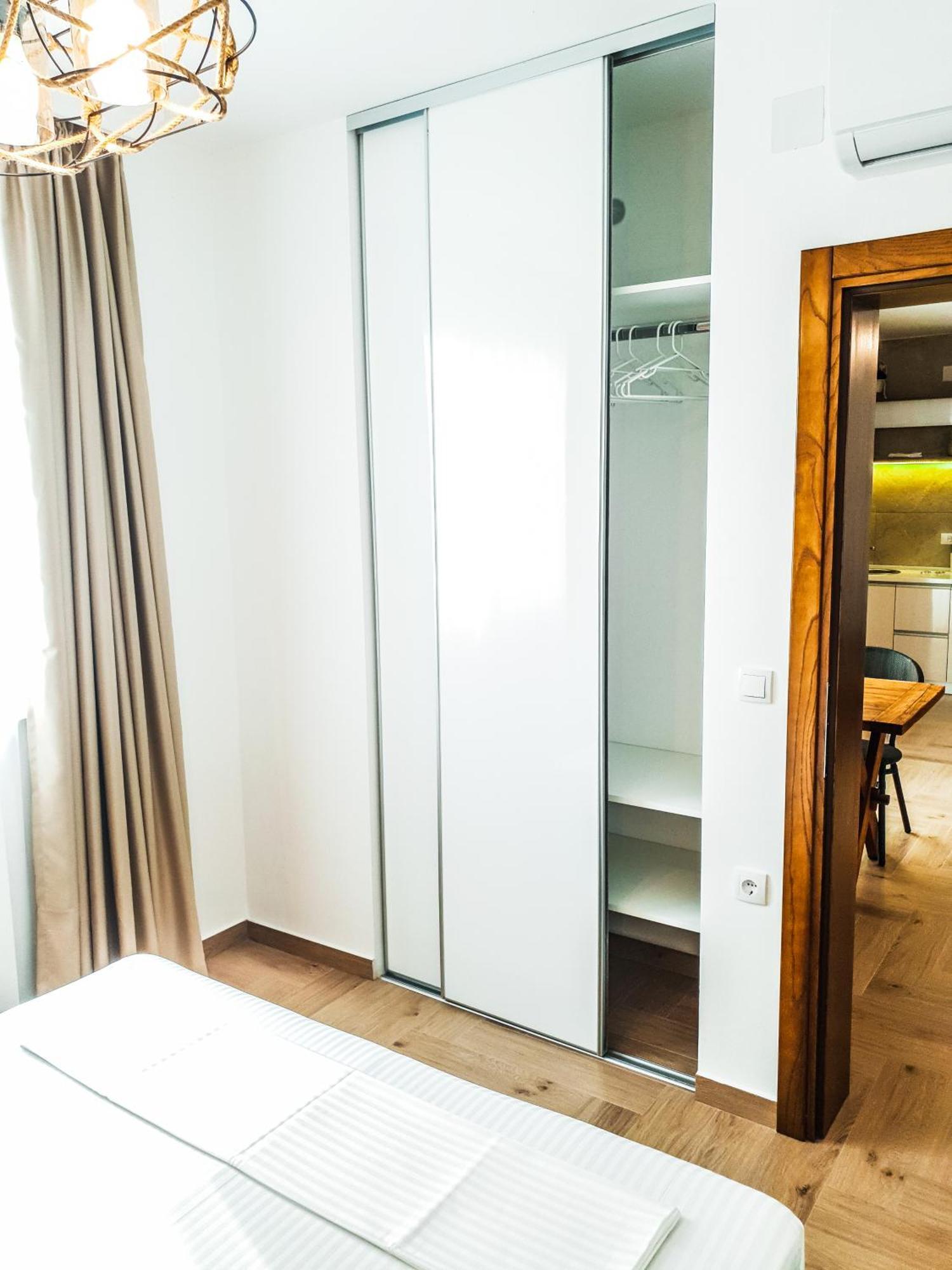 Lacasa Apartments & Restaurant Ulcinj Szoba fotó
