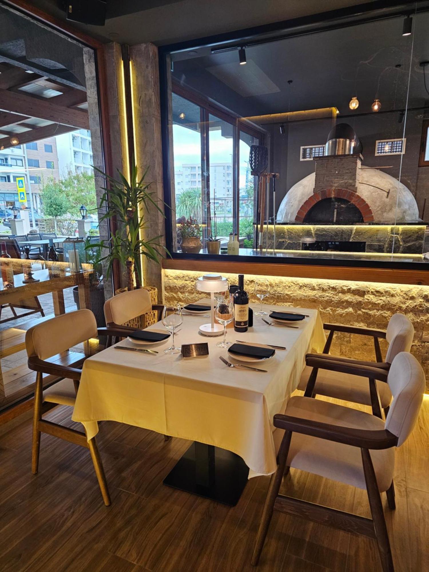 Lacasa Apartments & Restaurant Ulcinj Kültér fotó