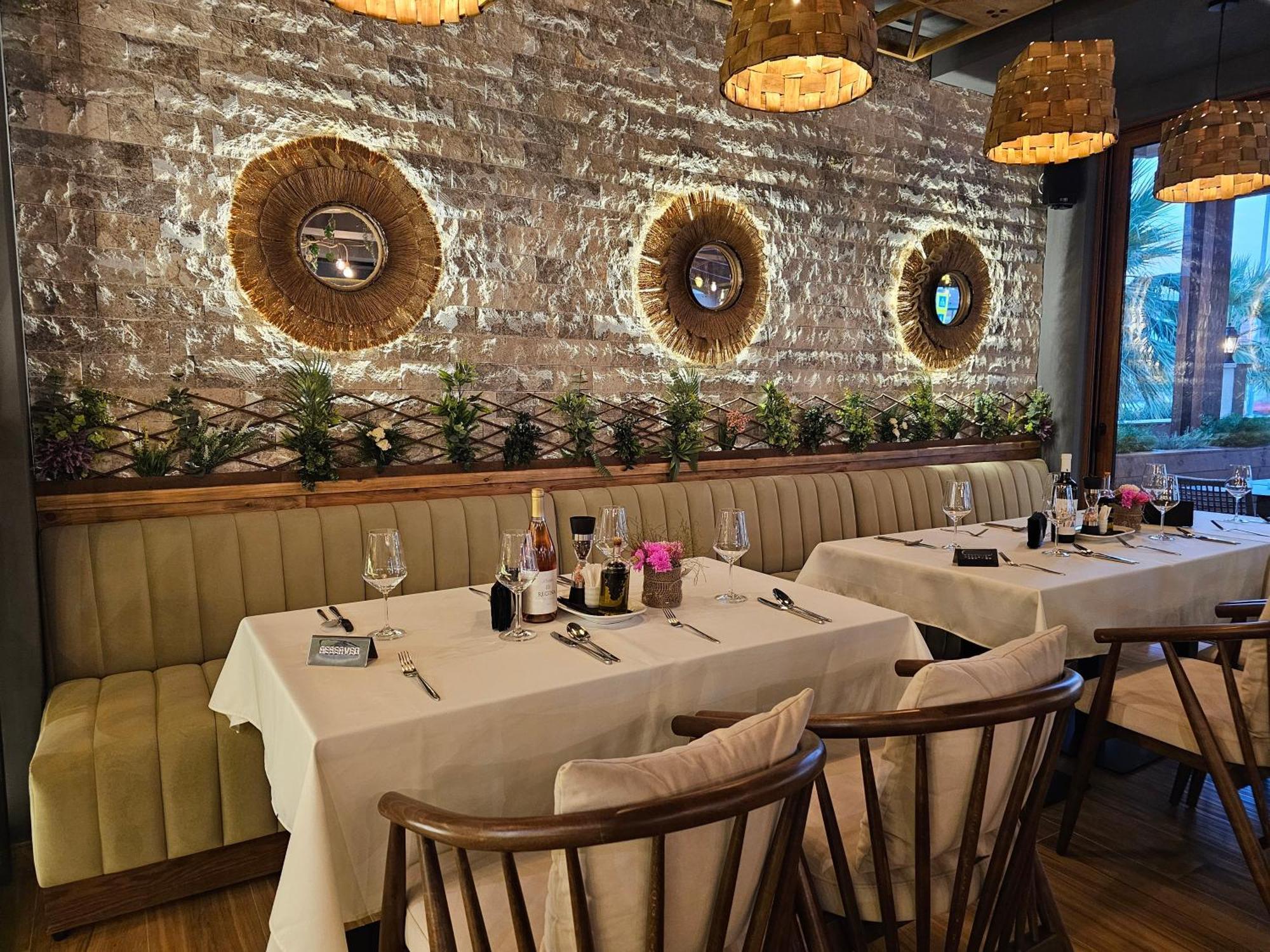 Lacasa Apartments & Restaurant Ulcinj Kültér fotó